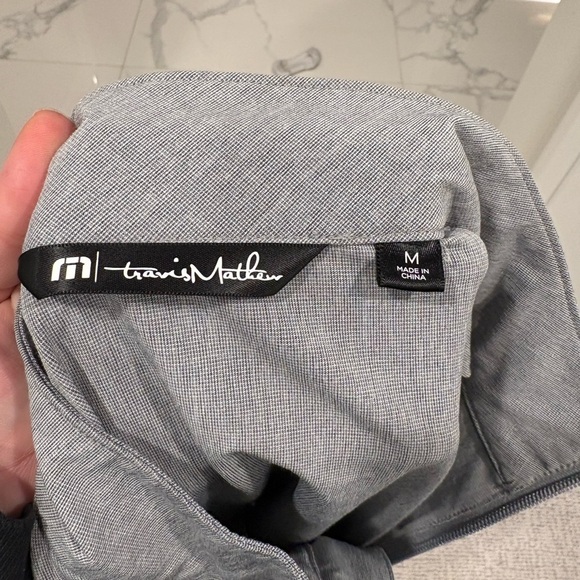 Travis Mathew Windbreaker - Picture 4 of 5